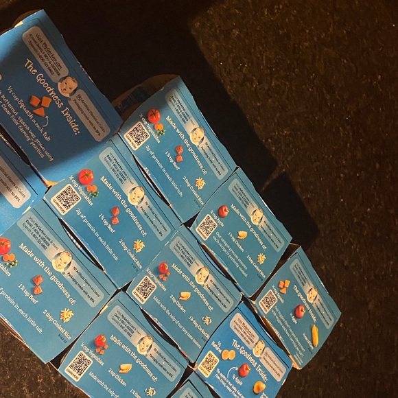 It’s a bulk of baby food and their brand new. An will shipped the same day - Picture 5 of 9